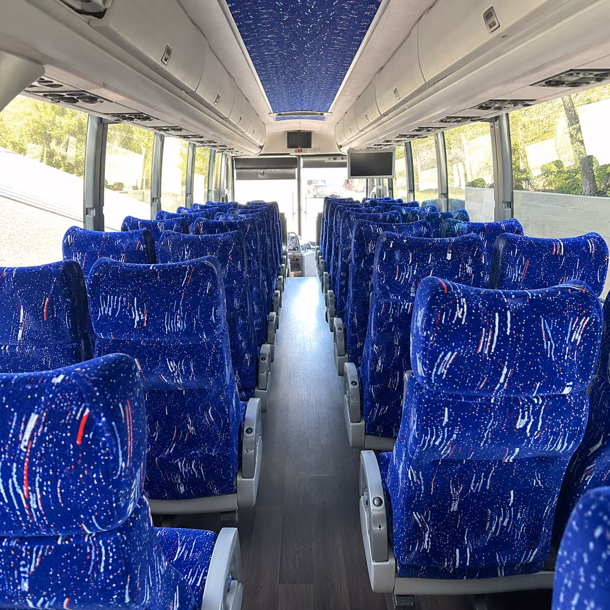 secure transportation for your next airport transfer 3
