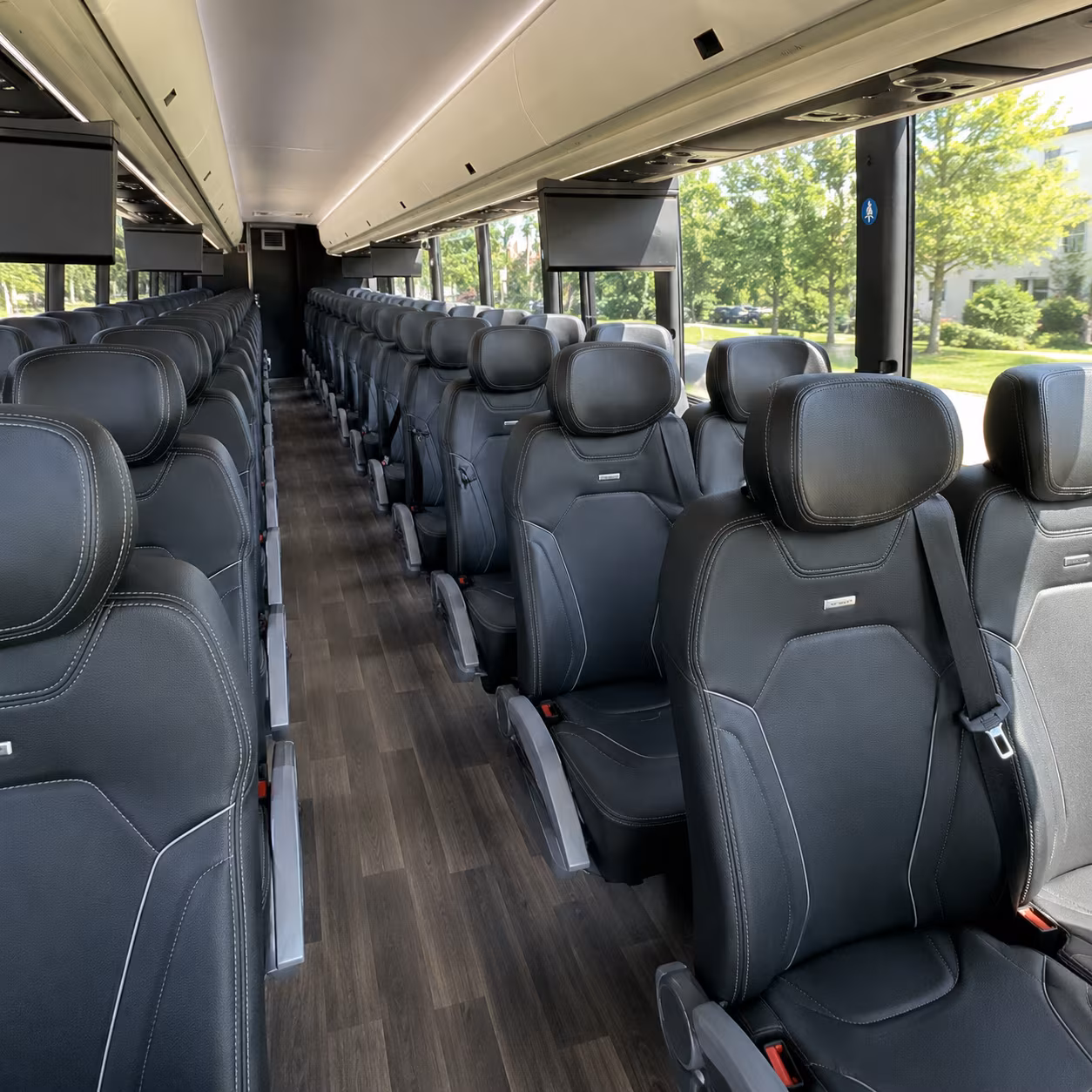 secure transportation for your next bachelor or bachelorette party 4