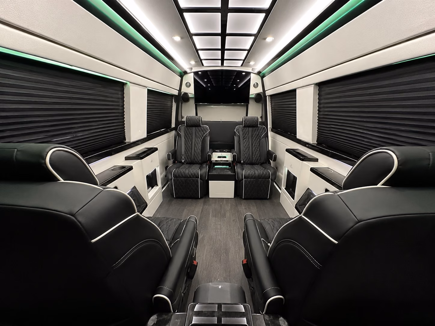 secure transportation for your next convention or trade show 4